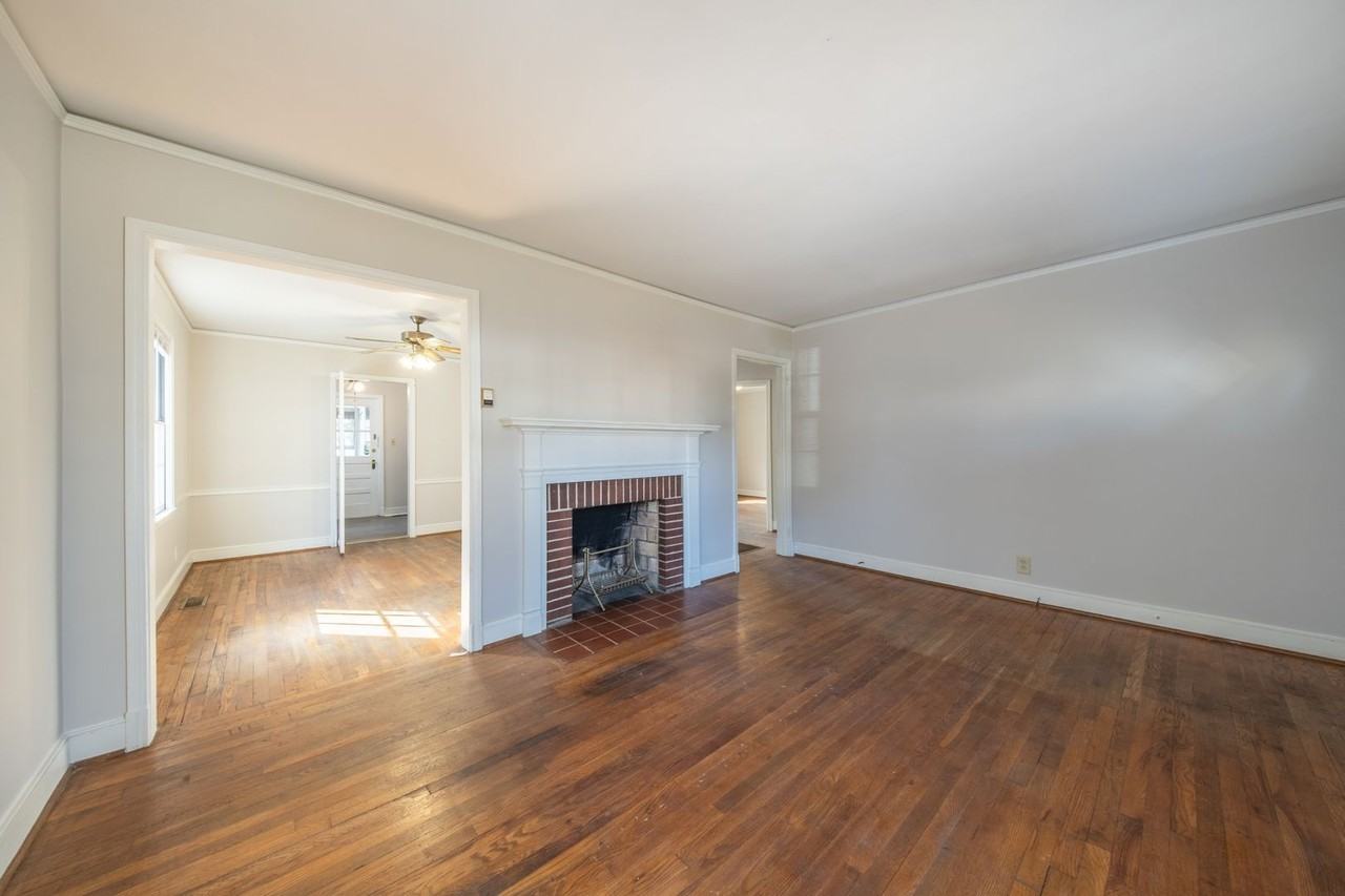 1319 Winstead Pl - Photo 5 of 15