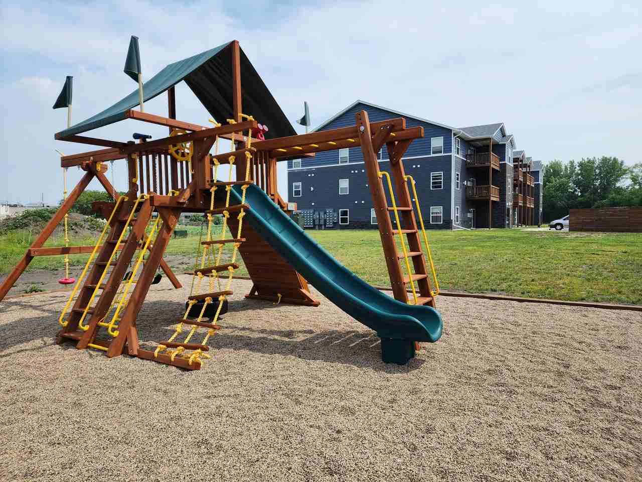 Nexus Apartments - Photo 5 of 26