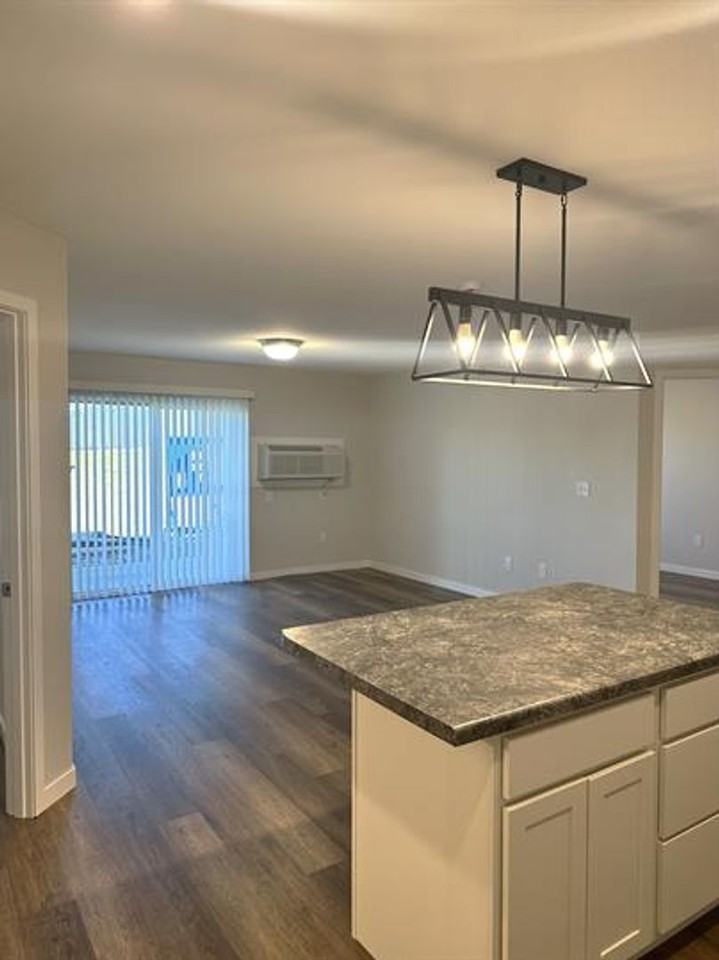 Edgeview Apartments - Photo 7 of 11