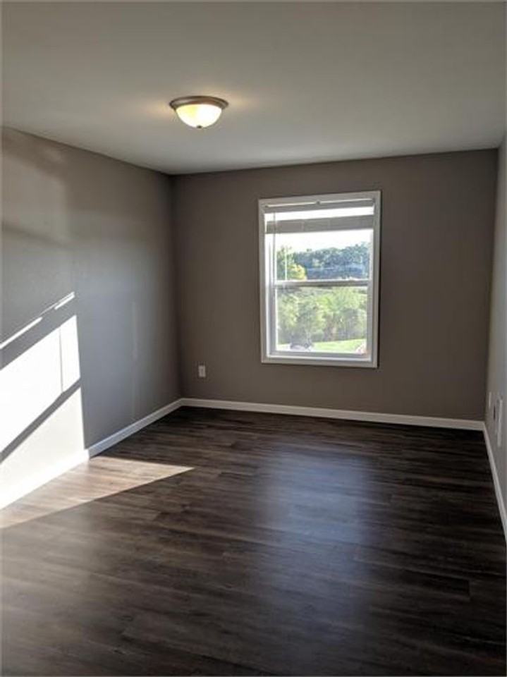 Woodland Heights Apartments - Photo 4 of 23