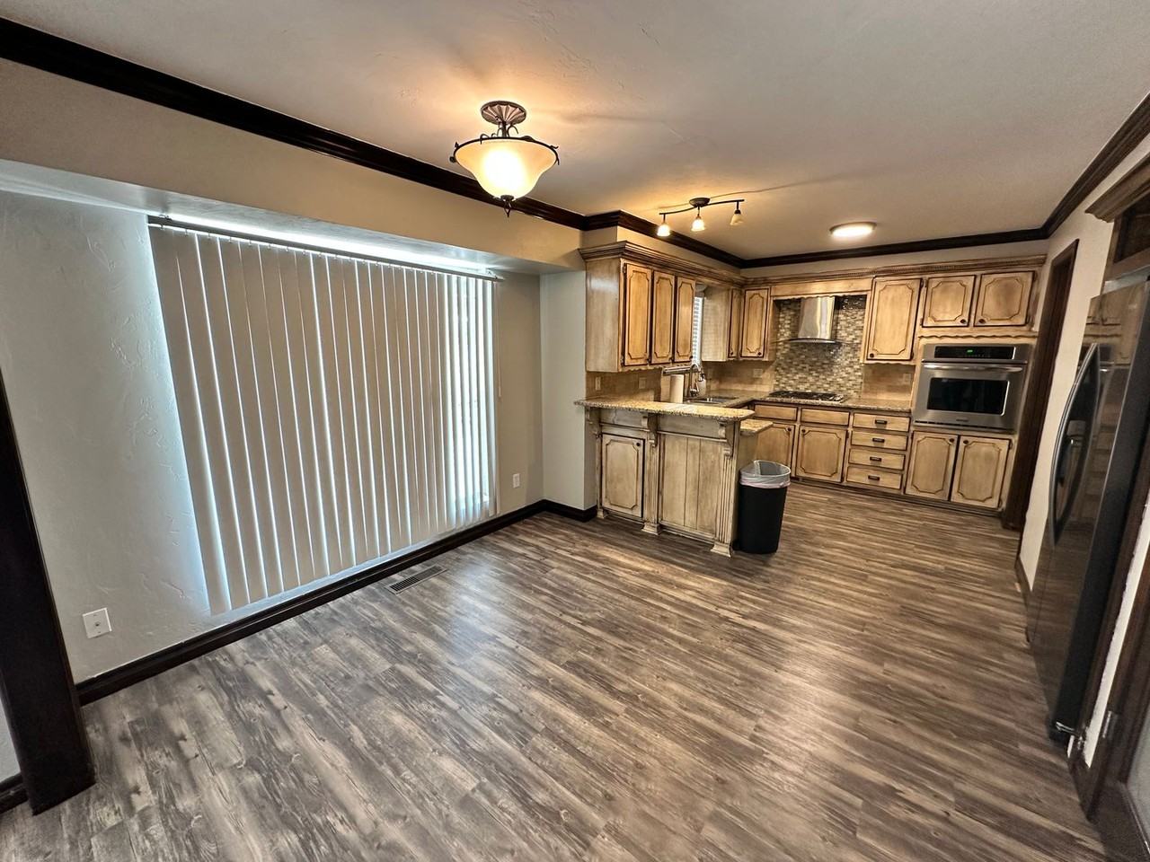 5112 Se 51st St - Photo 3 of 22