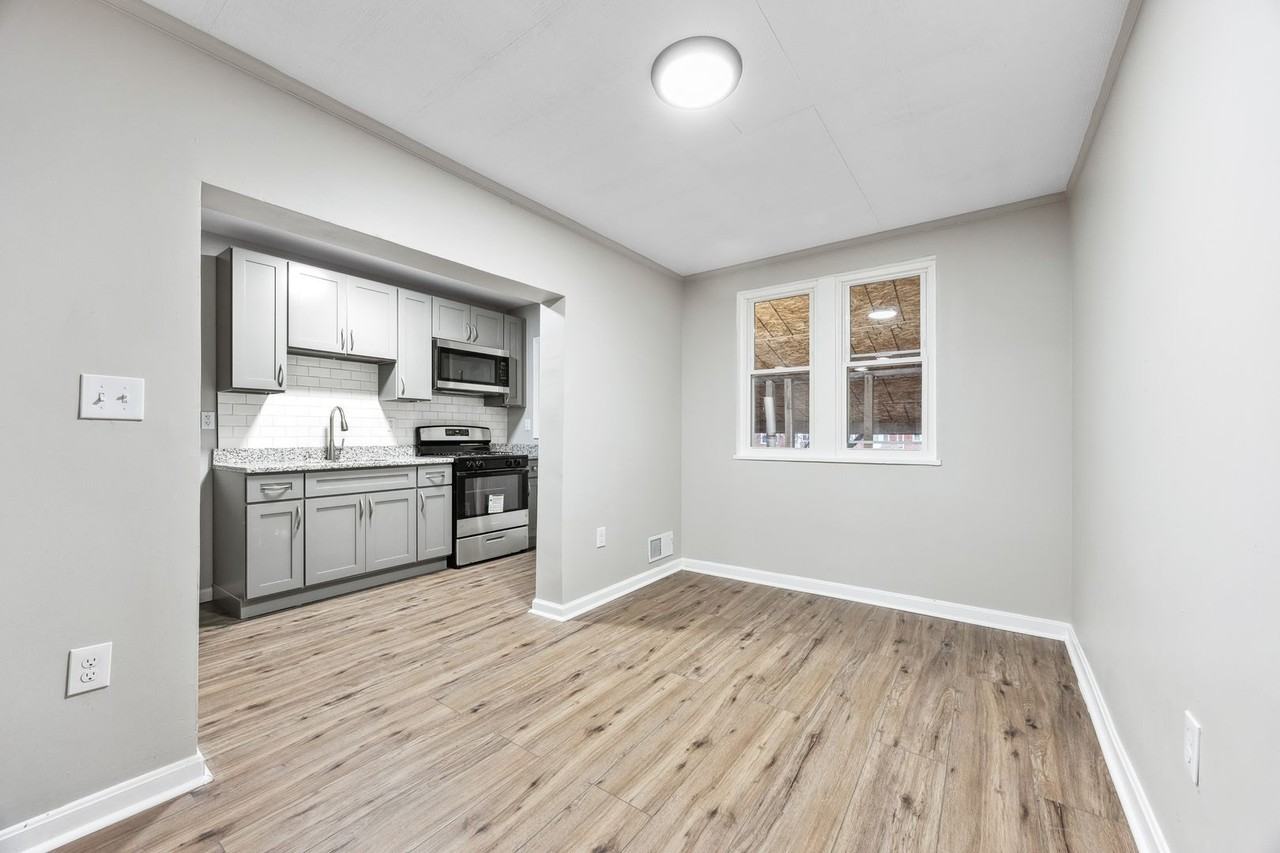 1926 Jasmine Rd - Photo 6 of 24