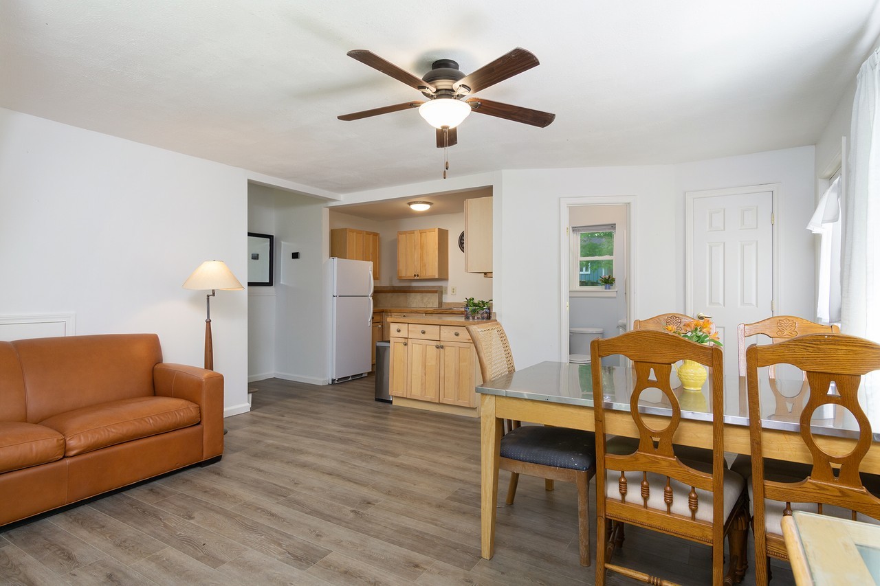 1120 Montreat Rd #B - Photo 4 of 20