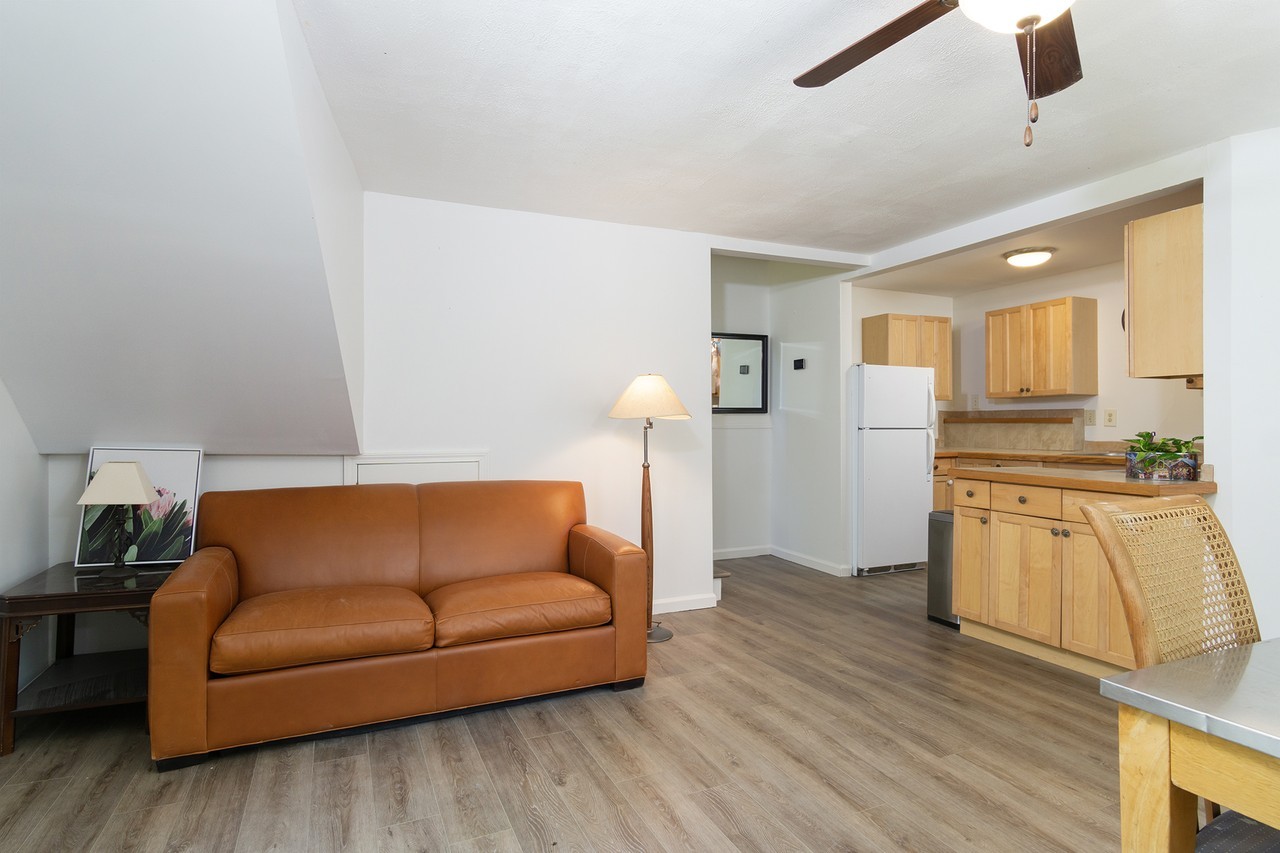 1120 Montreat Rd #B - Photo 6 of 20