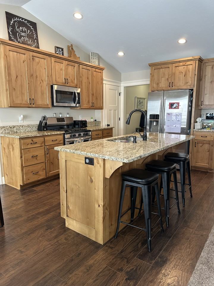 332 Cheyenne Dr #NA - Photo 2 of 11