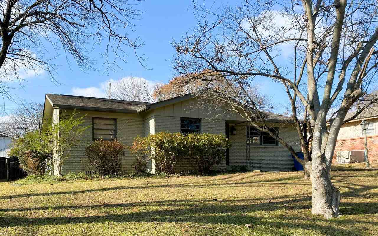 204 Hillmoor Ln #NA - Photo 2 of 29