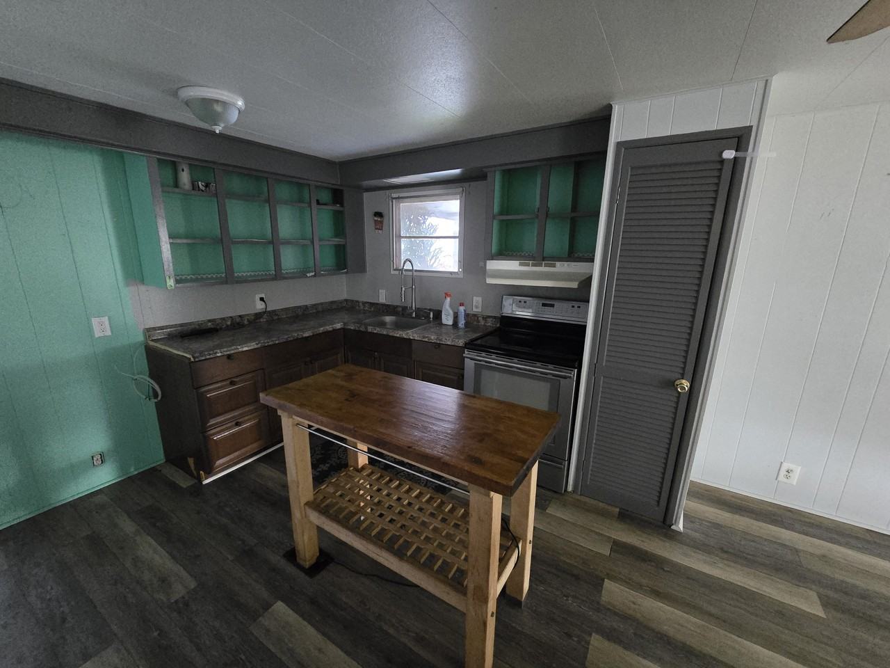 335 1st Ave N #NA - Photo 2 of 15