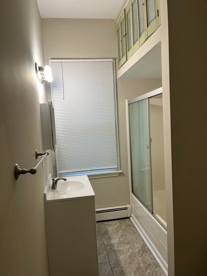 19 Hawkins St #3 - Photo 4 of 10