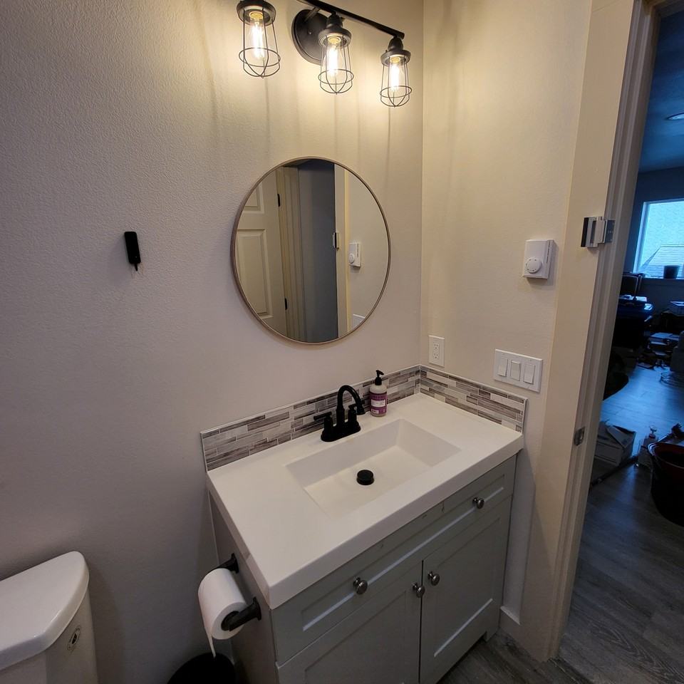 406 3rd St #3 - Photo 6 of 12