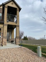 featured image of 1462 N La Palma Pl