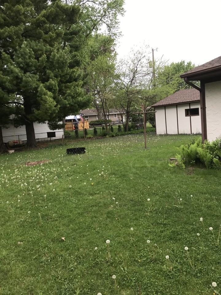 2717 Hampshire Ave N #NA - Photo 3 of 19