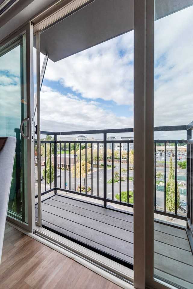 The Platform Apartments - Photo 4 of 17