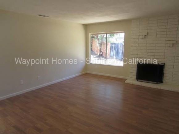 2901 Yorktown Pl - Photo 2 of 8