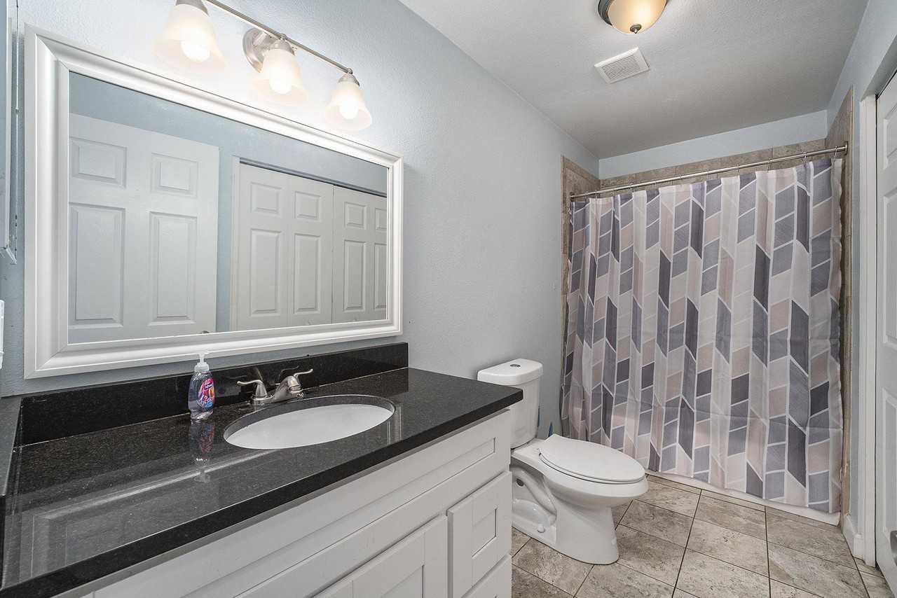 Maydell Dr - Photo 2 of 6