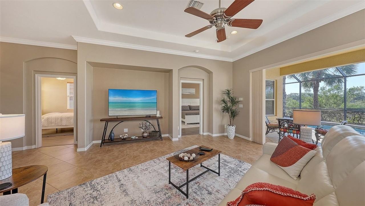 121 Savona Way - Photo 7 of 50