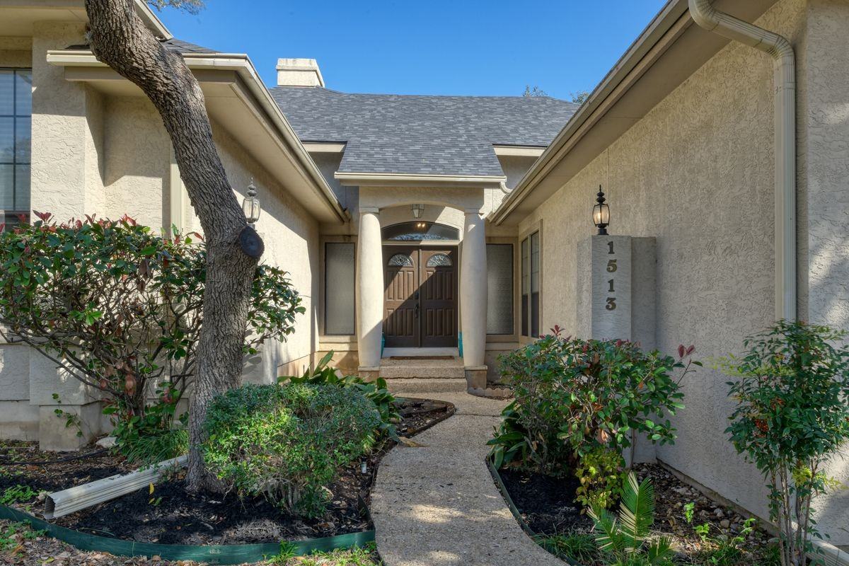 1513 Vista Del Monte - Photo 2 of 25