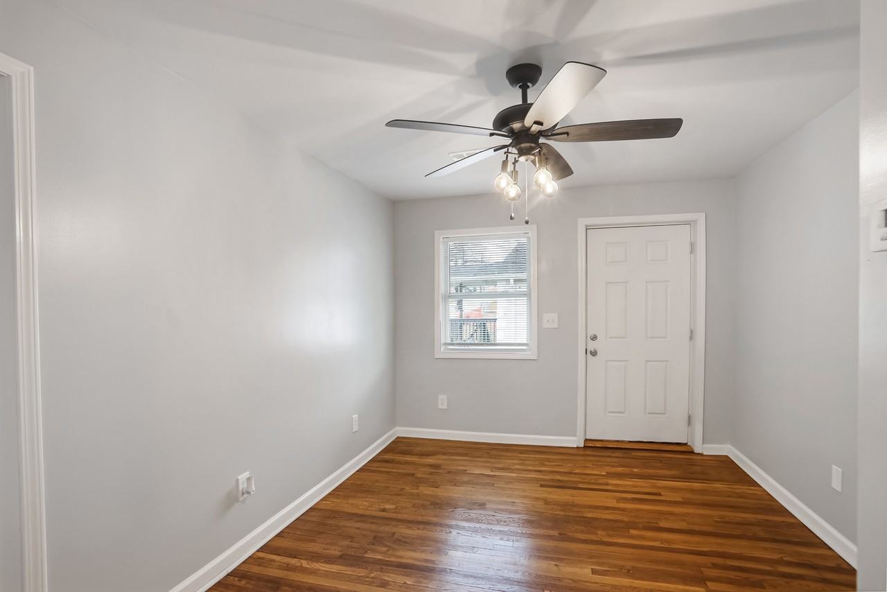 615 Oliver St Nw #03 - Photo 7 of 20