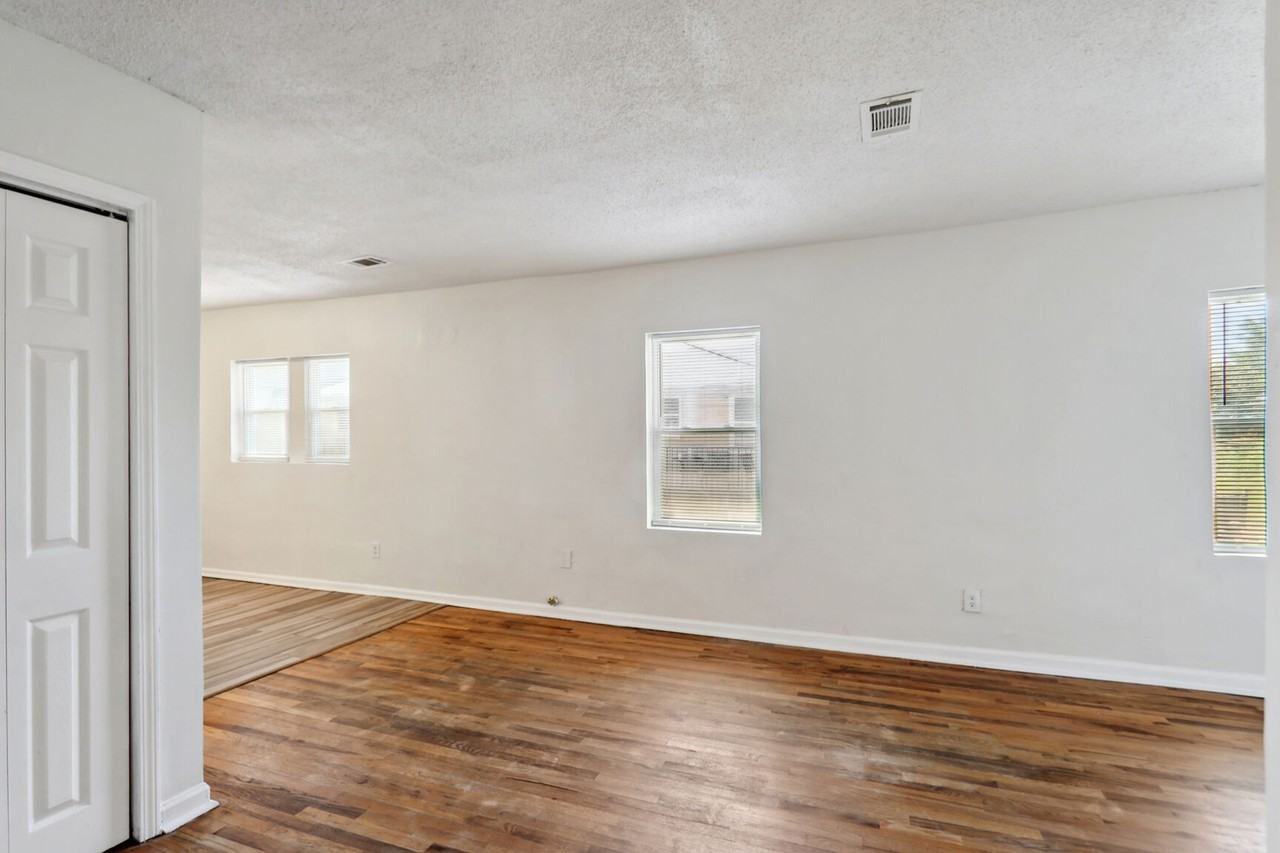 619 Oliver St Nw #B - Photo 6 of 19