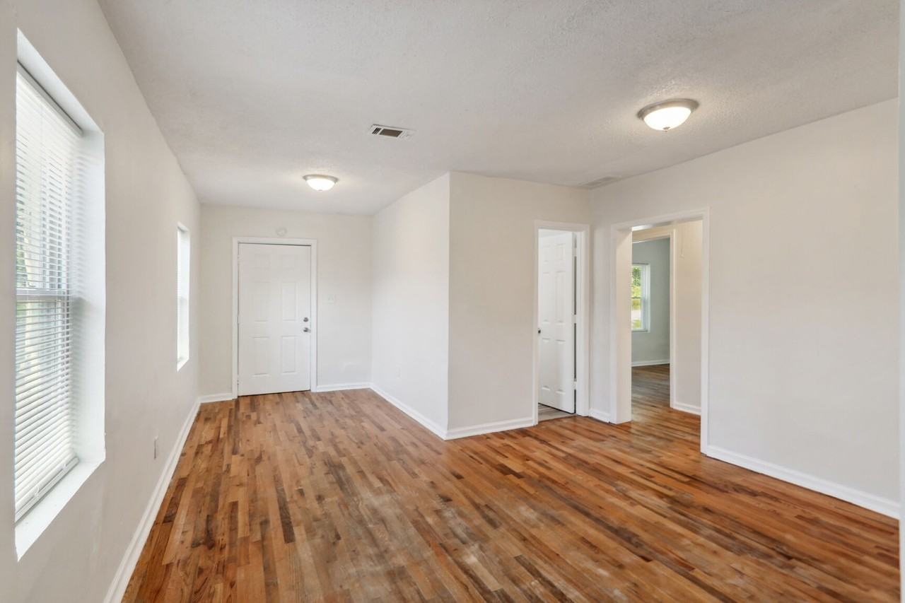 619 Oliver St Nw #B - Photo 7 of 19