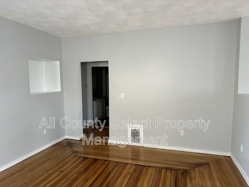 118 Eastern Ave #2 - Photo 6 of 20
