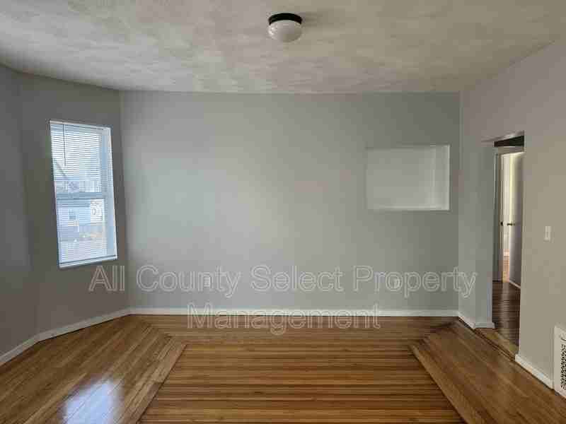 118 Eastern Ave #2 - Photo 7 of 20