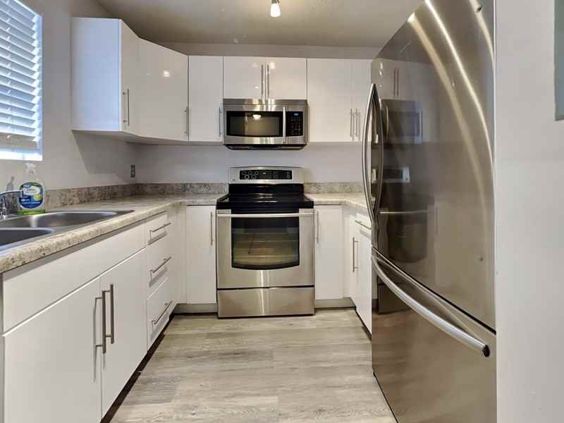 111 E 1st St #16 - Photo 2 of 26