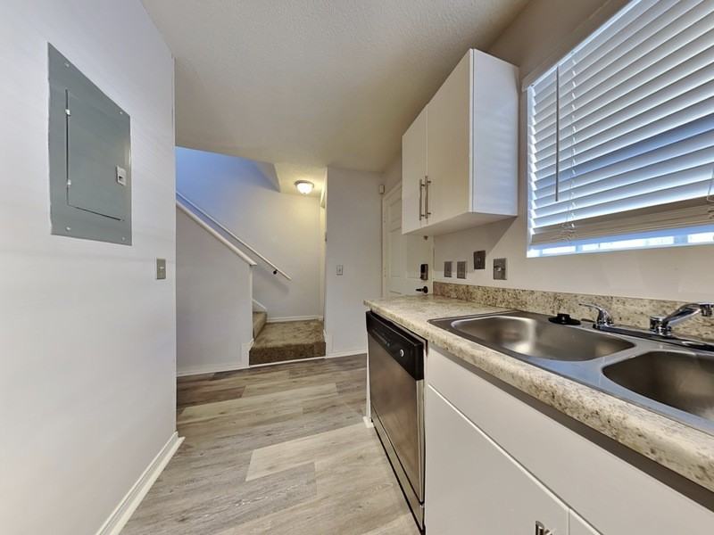 111 E 1st St #16 - Photo 3 of 26