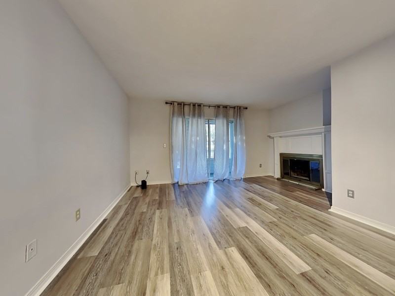 111 E 1st St #16 - Photo 6 of 26