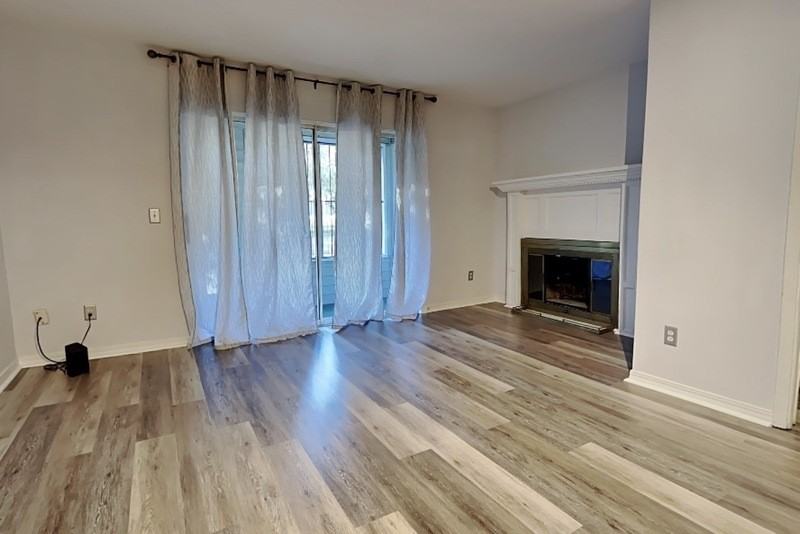 111 E 1st St #16 - Photo 7 of 26