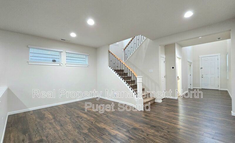 9638 15th Pl Se - Photo 4 of 27