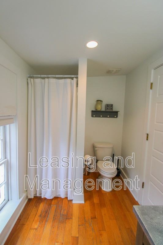 52 Chapel St #B - Photo 5 of 11
