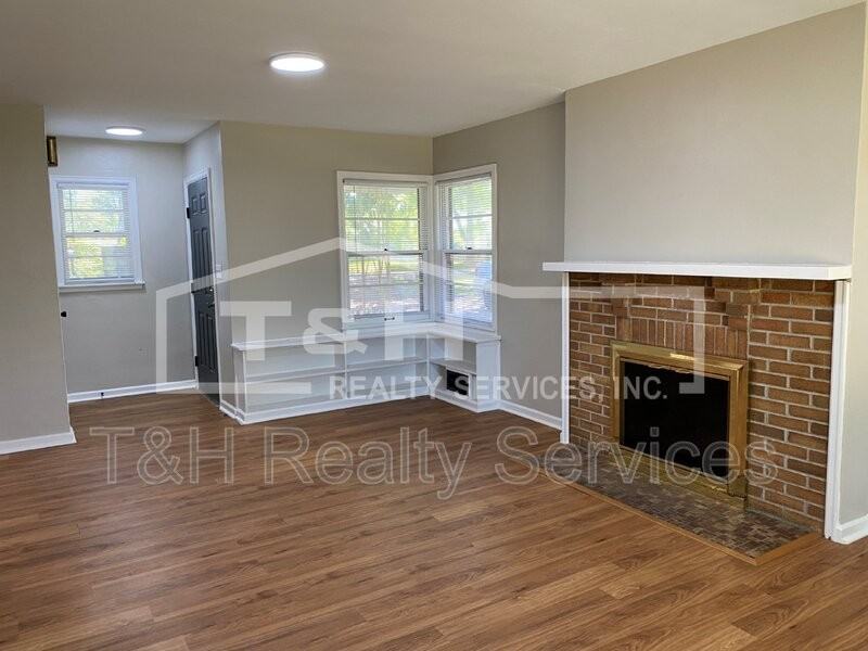 2700 W 11th St - Photo 5 of 21