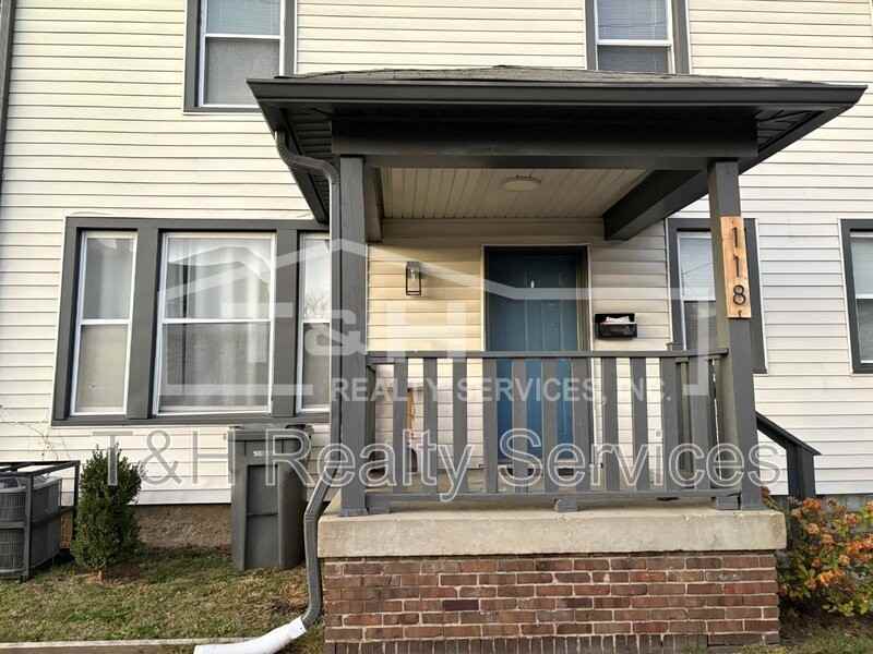 118 W 23rd St - Photo 3 of 27