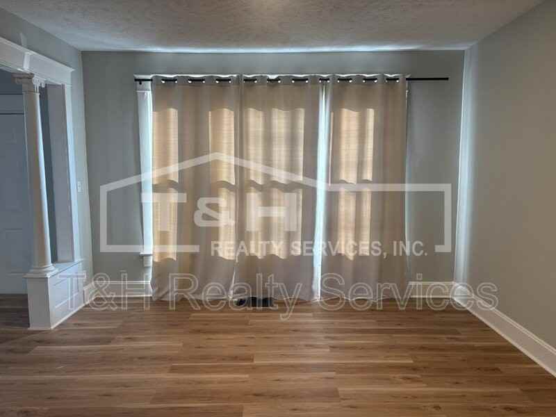 118 W 23rd St - Photo 6 of 27