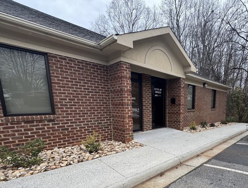 3712 Old Forest Rd - Photo 2 of 7