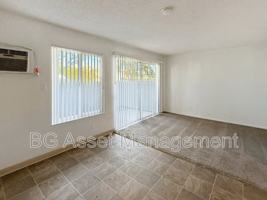 featured image of 1746 Kidder Ave #2