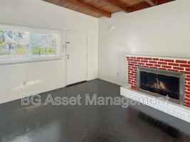 featured image of 1526 Visalia Ave