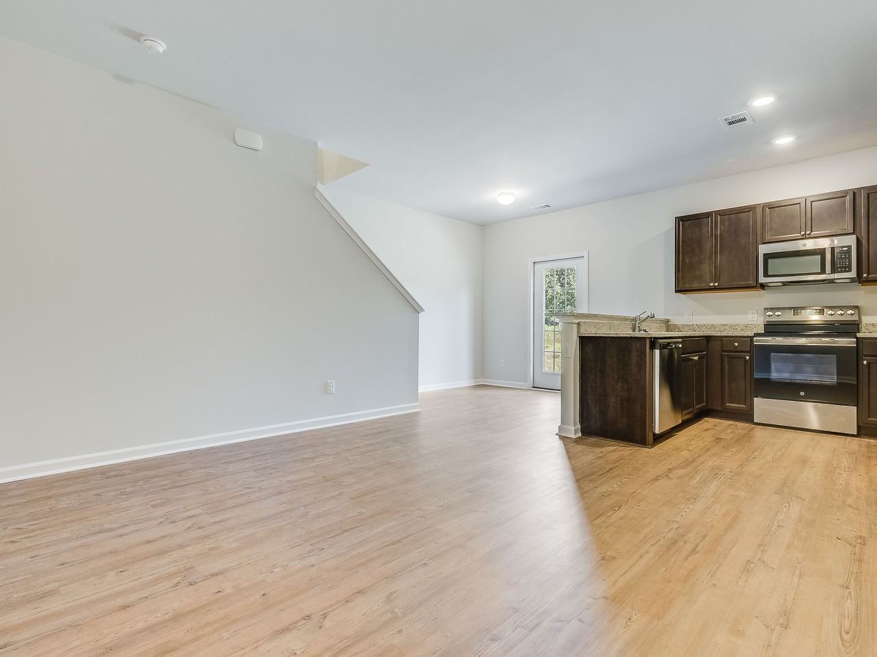 Pine Grove Townhomes - Photo 4 of 21