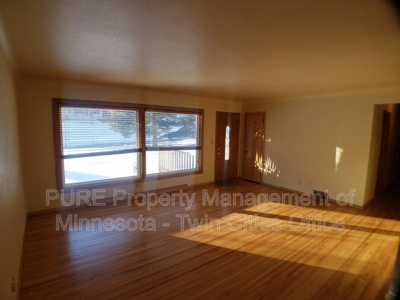 315 9th St N - Photo 2 of 15