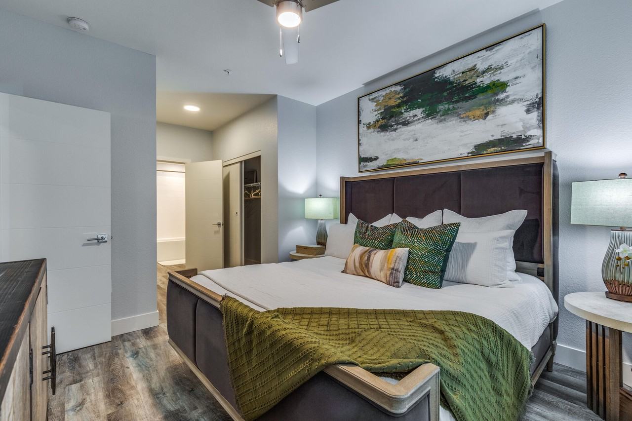 Calm at Northtowne - Photo 2 of 3