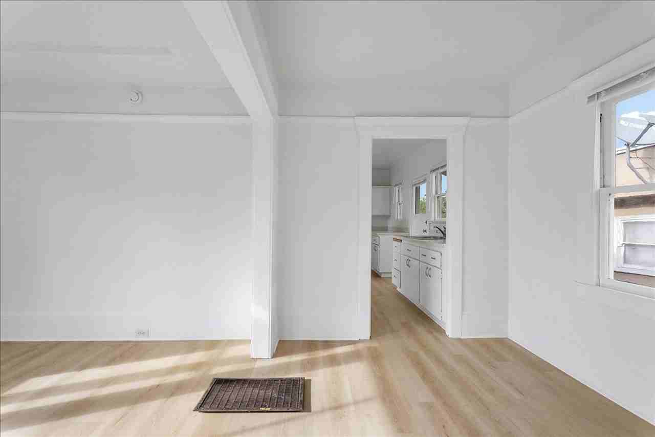 3121 Herriott Ave - Photo 2 of 15