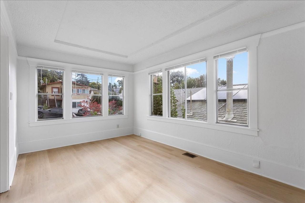 3121 Herriott Ave - Photo 3 of 15