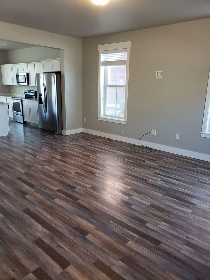 1722 Walter Creek Blvd - Photo 5 of 19