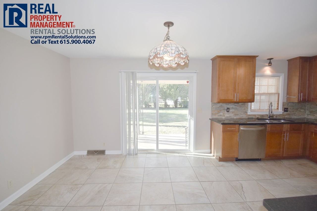 922 Kay St - Photo 4 of 19