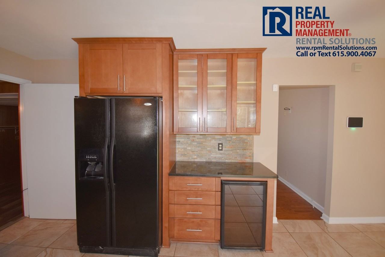 922 Kay St - Photo 6 of 19