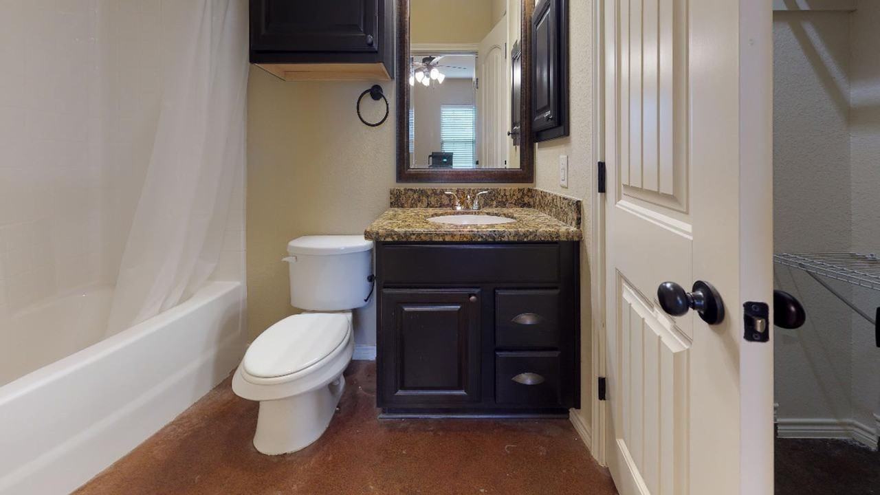 421 Baby Bear Dr - Photo 3 of 13