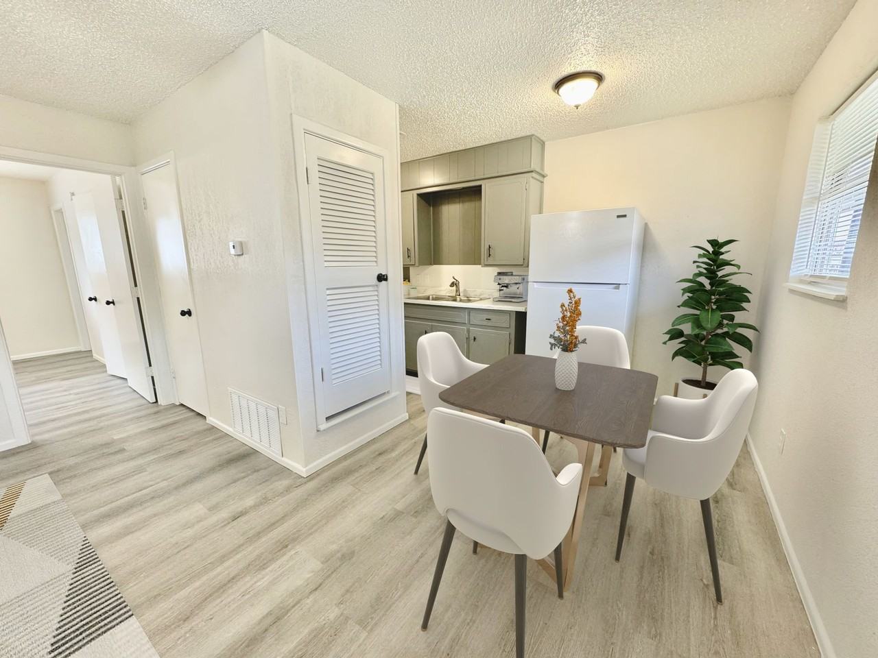 Kirkwood Apartments - Photo 3 of 9