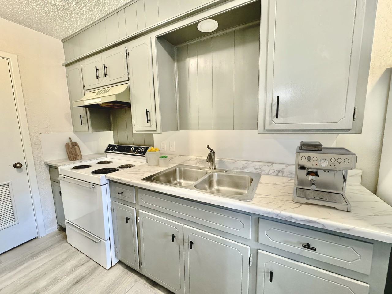 Kirkwood Apartments - Photo 5 of 9