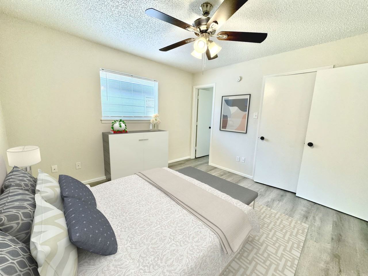 Kirkwood Apartments - Photo 6 of 9