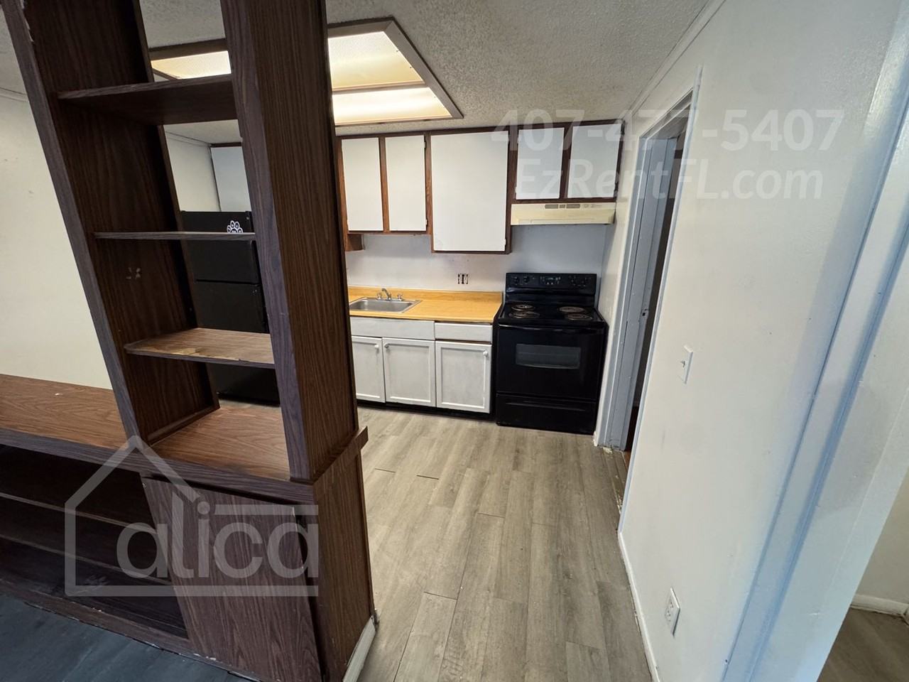 4737 N Pine Hills Rd - Photo 2 of 6